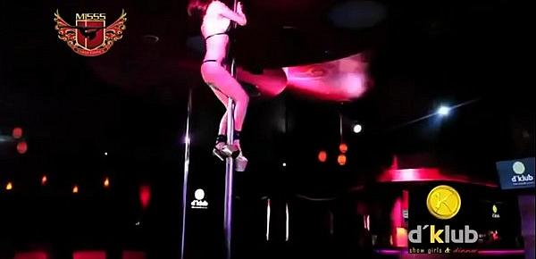  Eliza de D&039;klub Table Dance-HD